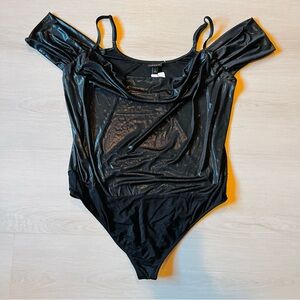 Torrid Women's Liquid Shine Off Shoulder Bodysuit Deep Black Size 1 (14-16) NWT
